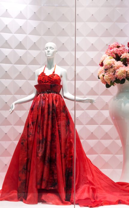 Red,Female,Dress,On,Mannequin