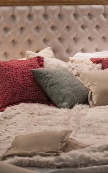 Modern,Room,Interior,With,Big,Bed,,Cozy,Room,In,Bright